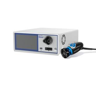 白い背景にホロジック Omni 4K HDR デバイス