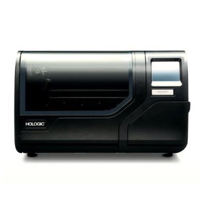 Hologic ThinPrep® 5000 Processor mot vit bakgrund
